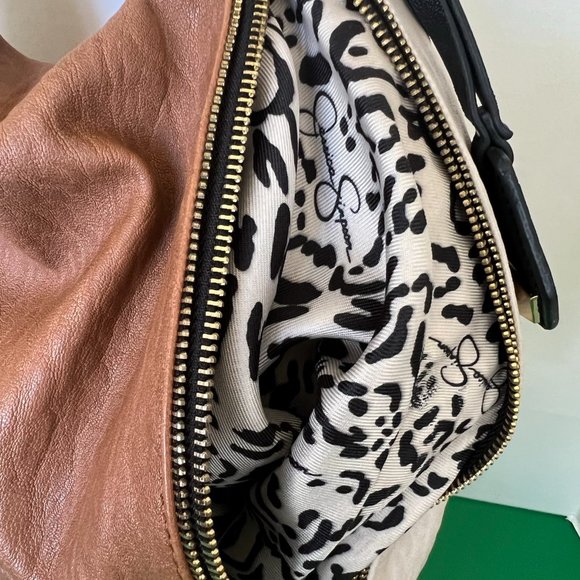 Jessica Simpson Tan And Cream Slouch Bag - Picture 3 of 12